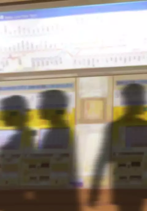 Osananajimi ga Naisho de Yatteiru SNS o Mite Kofun Shite Shimau Ore!!